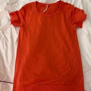 Lululemon Swiftly Tech Short Sleeve Relaxed Hot Sunset Size 4
